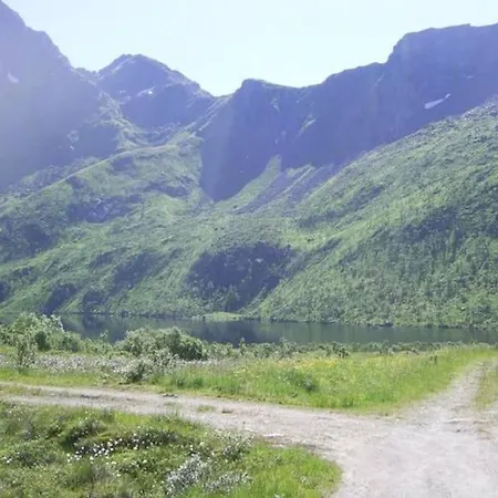 House In Quiet Vally, In The Middel Of Lofoten וילה Sundklakk